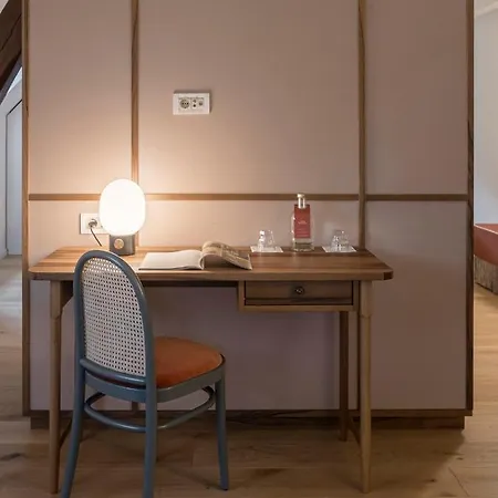 Helvetia Hotel